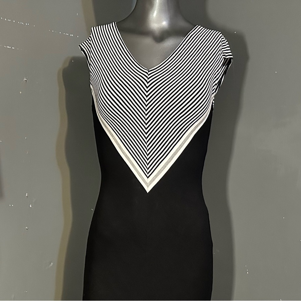 Max Studio Black and White Sheath Midi Dress